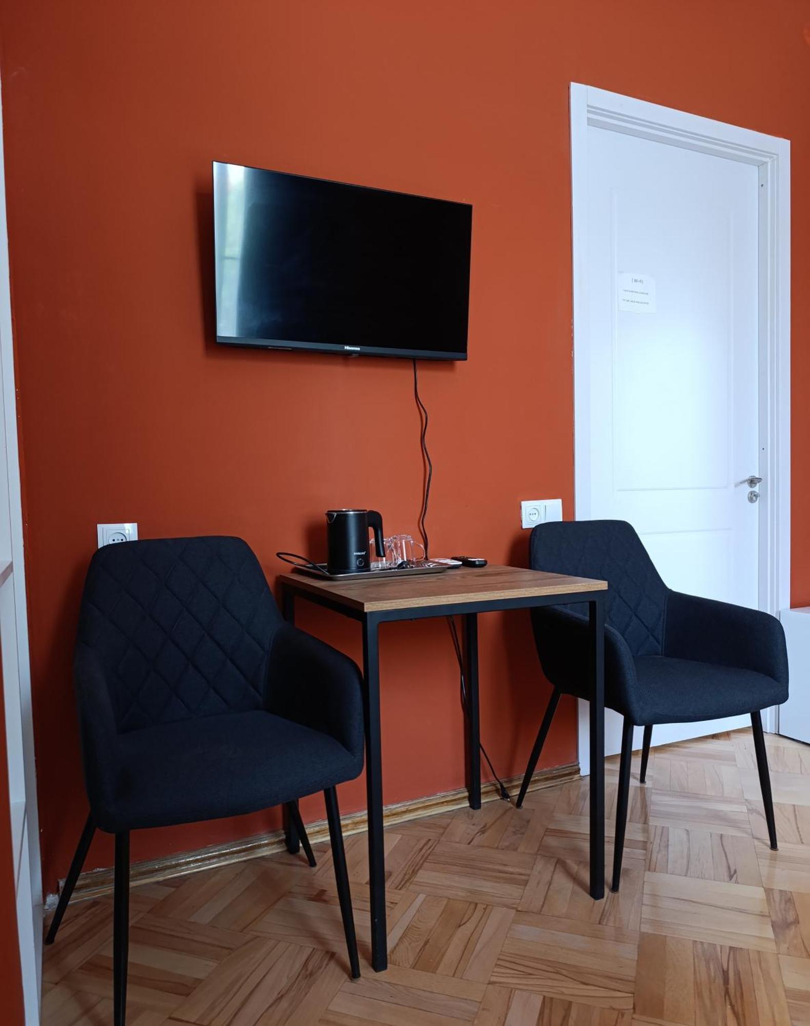 Guest House Top Floor Telavi Ngoại thất bức ảnh
